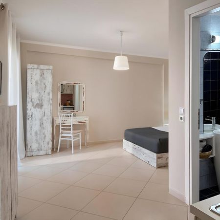 Stayinn Luxury Apartments Nea Kallikrateia ภายนอก รูปภาพ